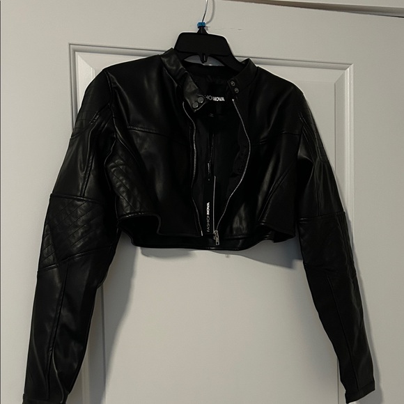 Fashion Nova  Women's Sleek Black Jacket - Picture 1 of 4